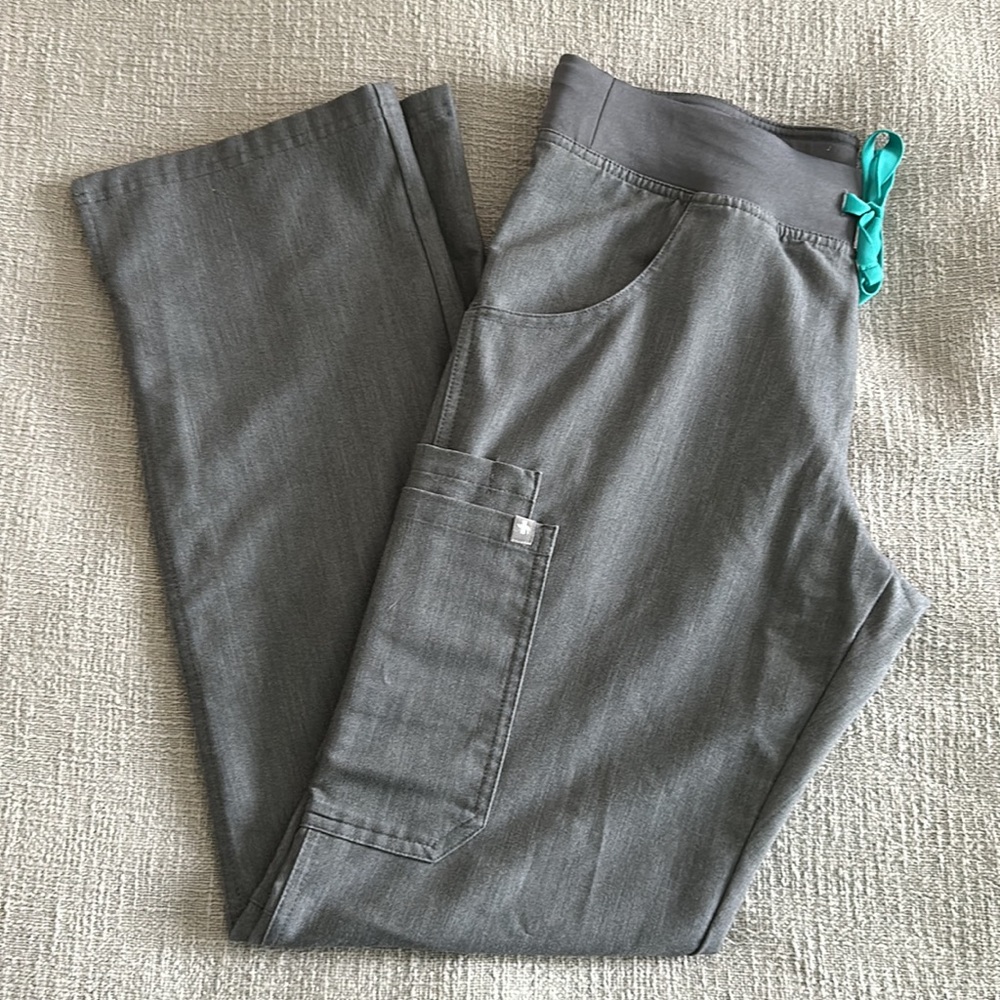 Figs Kade Cargo Scrub Pant
